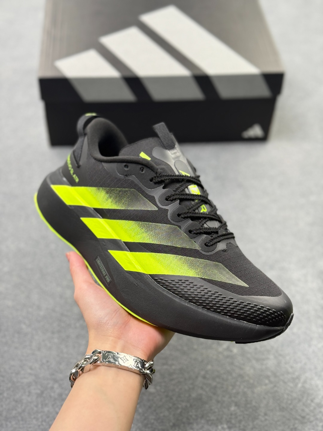 _dhP9sDjm6jDLwZvy44pWX1DAEYX_yKd5gKzifZg