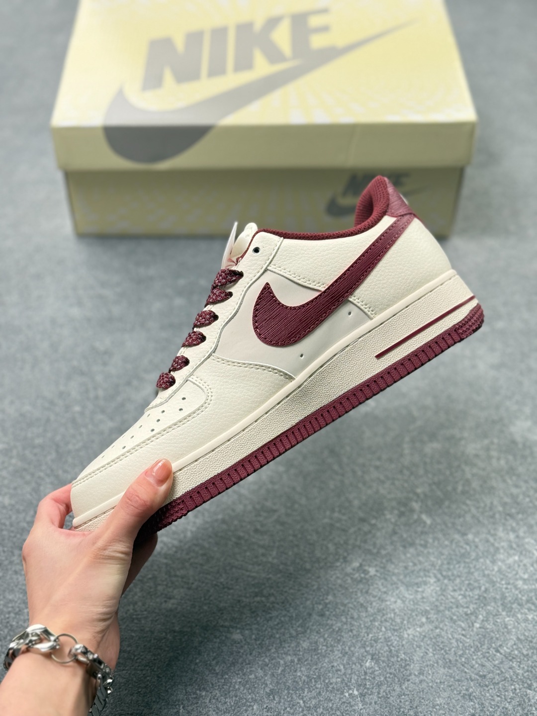 _dhU9sDrJ5GSQgIsrRDOdGH8oajqbU--nnlsT8wA