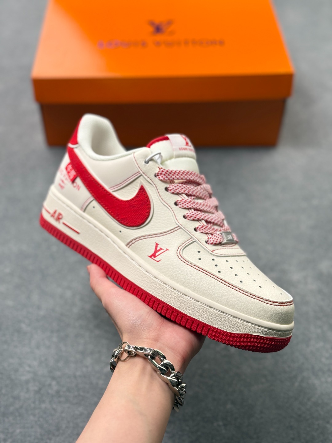 _dtf9sUpARU0ttY5j3-HPyAc_fr6kI-BXRX4ENqQ