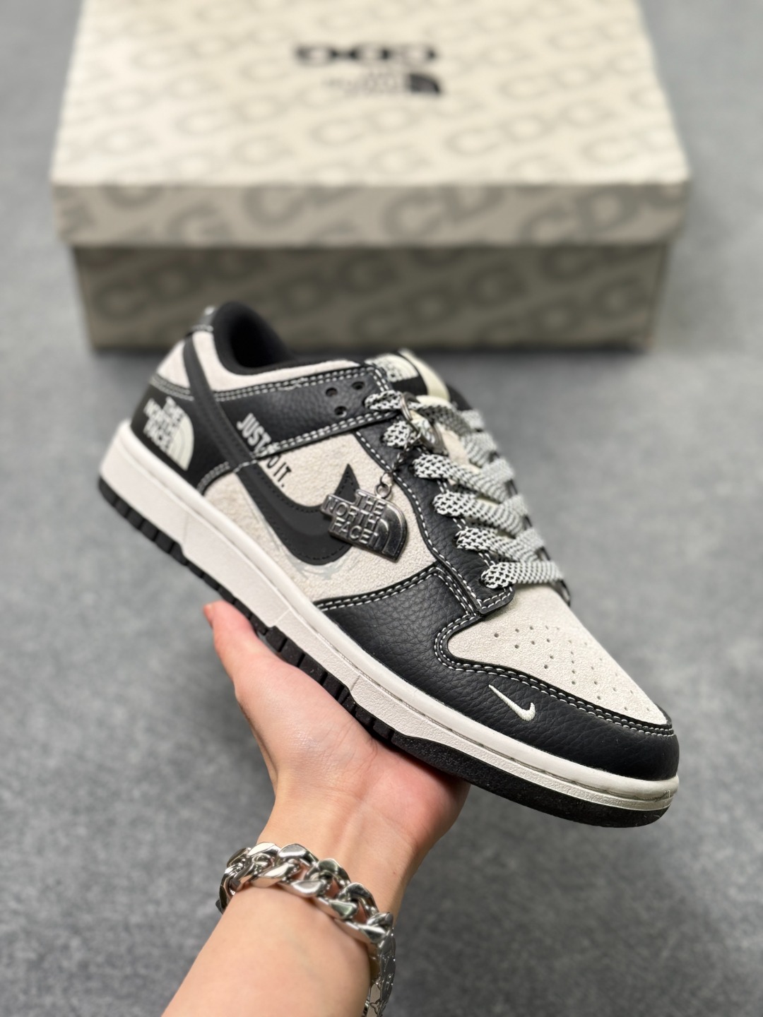 _dkT9sSUwvMpG-9QolVaUnjIjy2YgXmNYHh98U0g