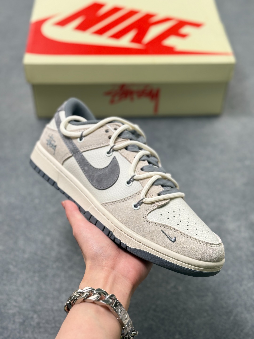 _dy89spYEsbycC0KSTX4yK7Sg82x5_EHHb7jPO3A