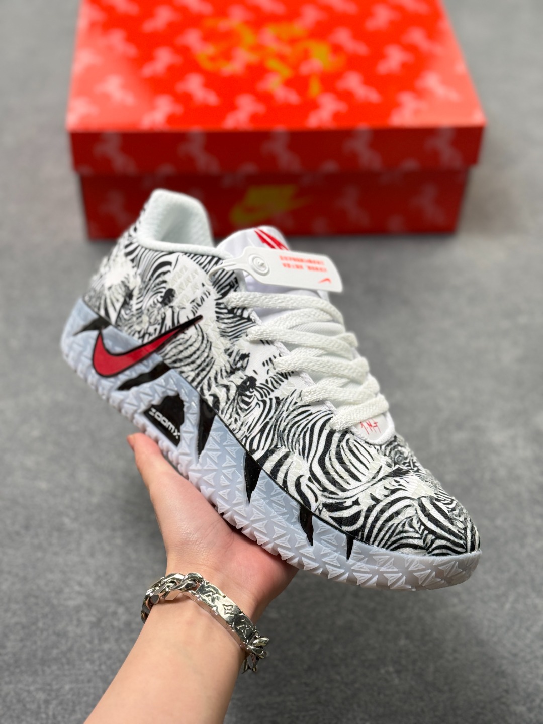 _dbG9sYF8_RO5hIg4uEND19uX-1ywQ45_jzWf_ow