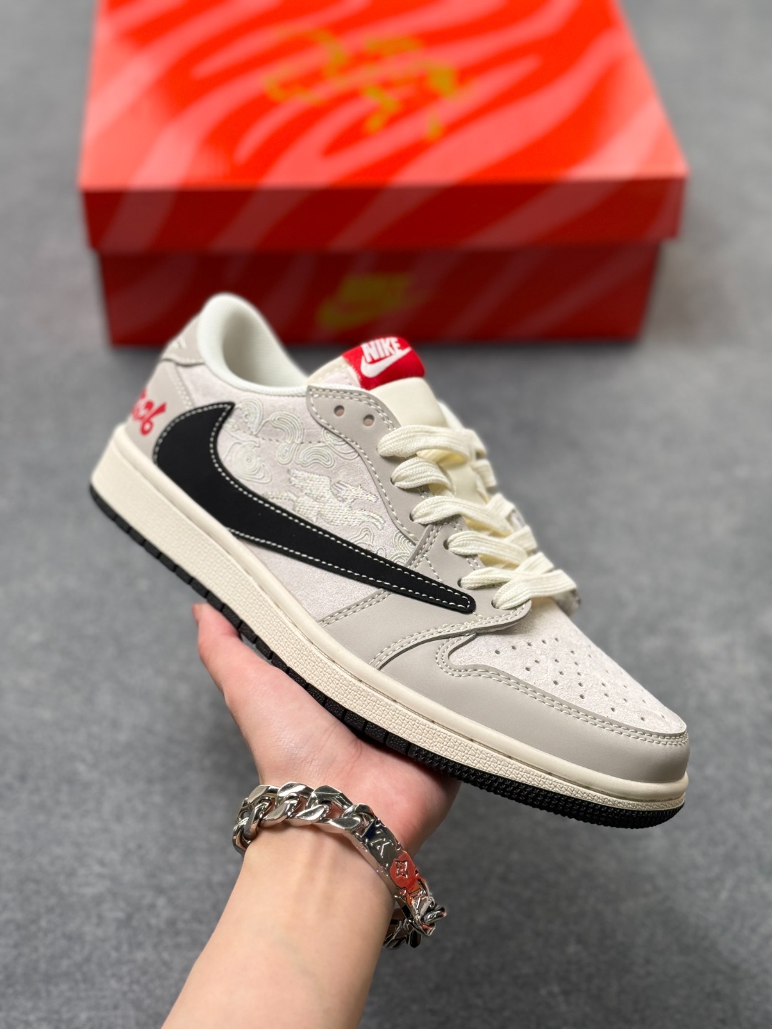 _drm9sgY7OsDnqjLzi_M-mg6ryWDcN34WYDLRKSw