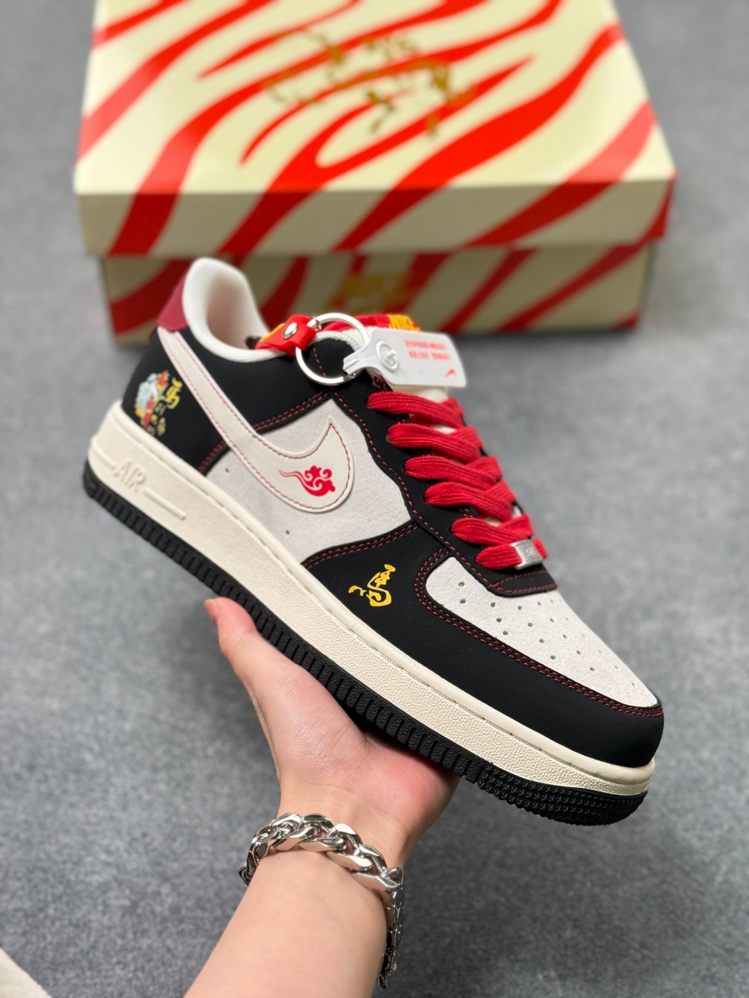 _dx19sT7hm8ad1BtNhsJPgg5USNf054Q3j_v2Wxg