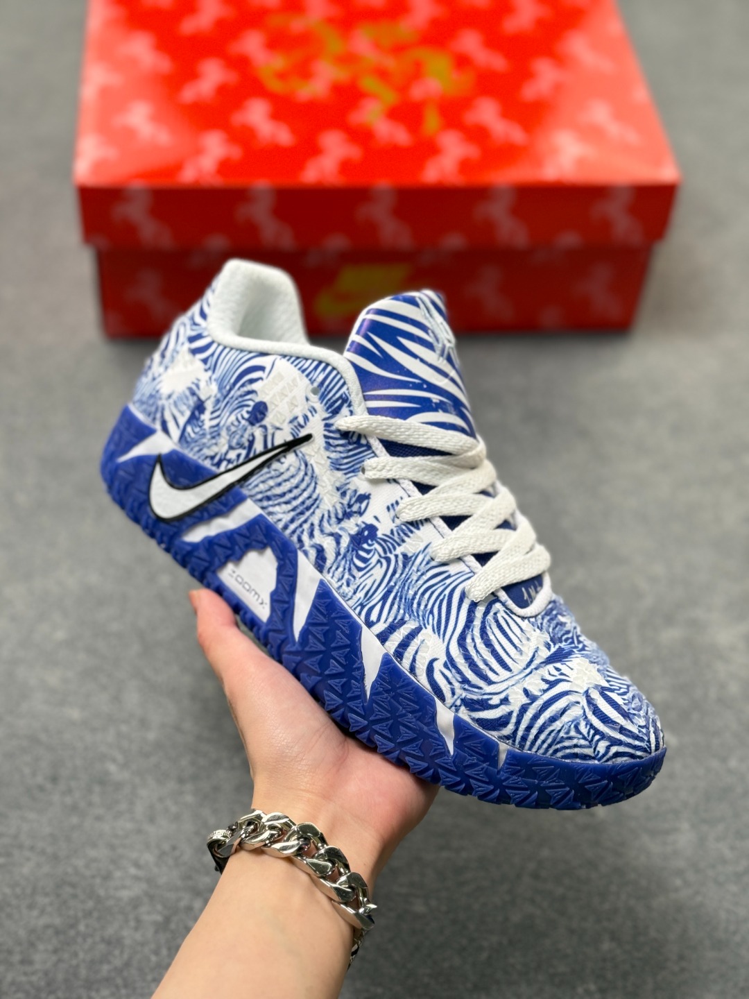 _dlf9sLtWCn-CNuQjaw_kGynVdIyOXt-AOvUb6gA