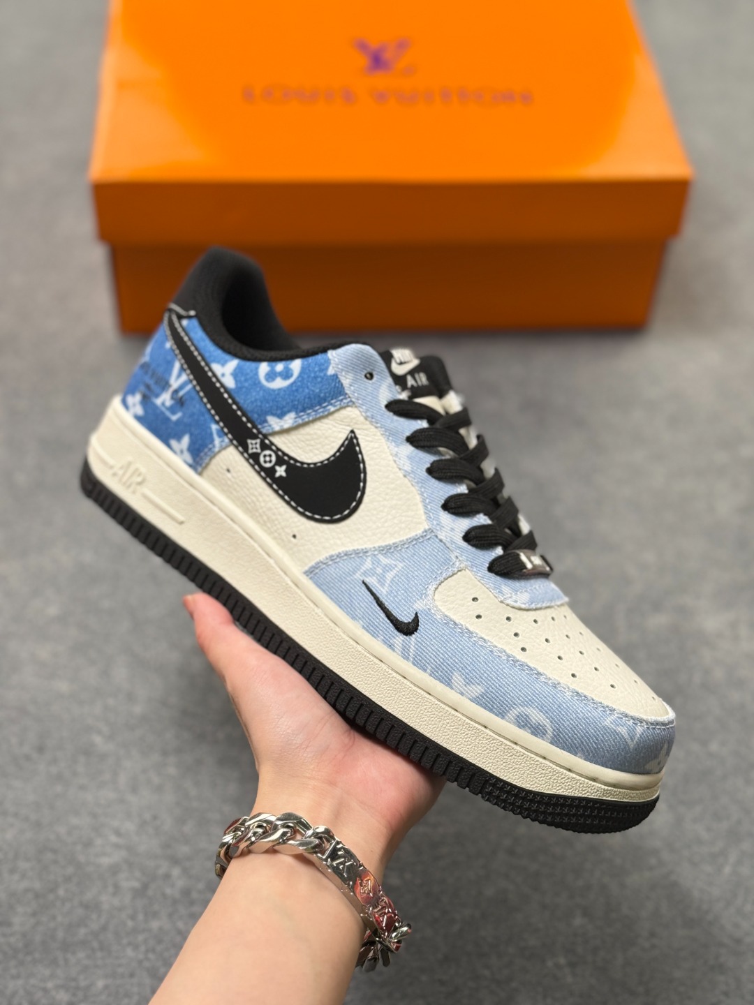 _dps9sh9kn0XLHvdpymTrBPsRj09dQ95LcAZQX8Q