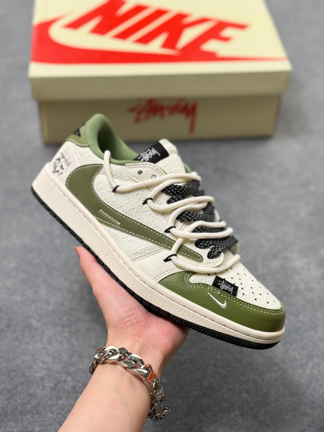 _dmI9s4F_yCeapxXzr6WfOWSNgQLOvMT9lW-QvlA