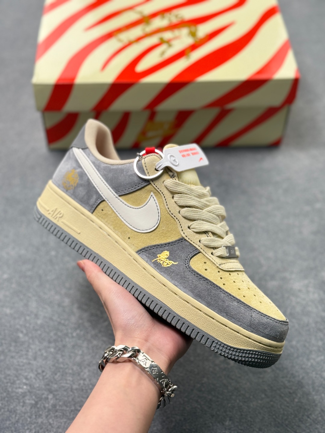 _dsi9s0R03YugBOVA-EIB_08VHeSfbw36GvWGBCg