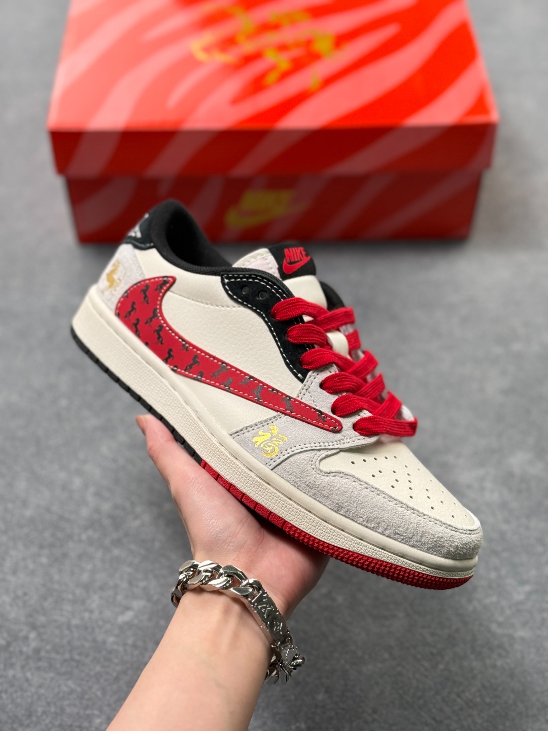 _dlY9svrTM6CHyZbzLbsdo1SIj1knXQBaXbE44Sg