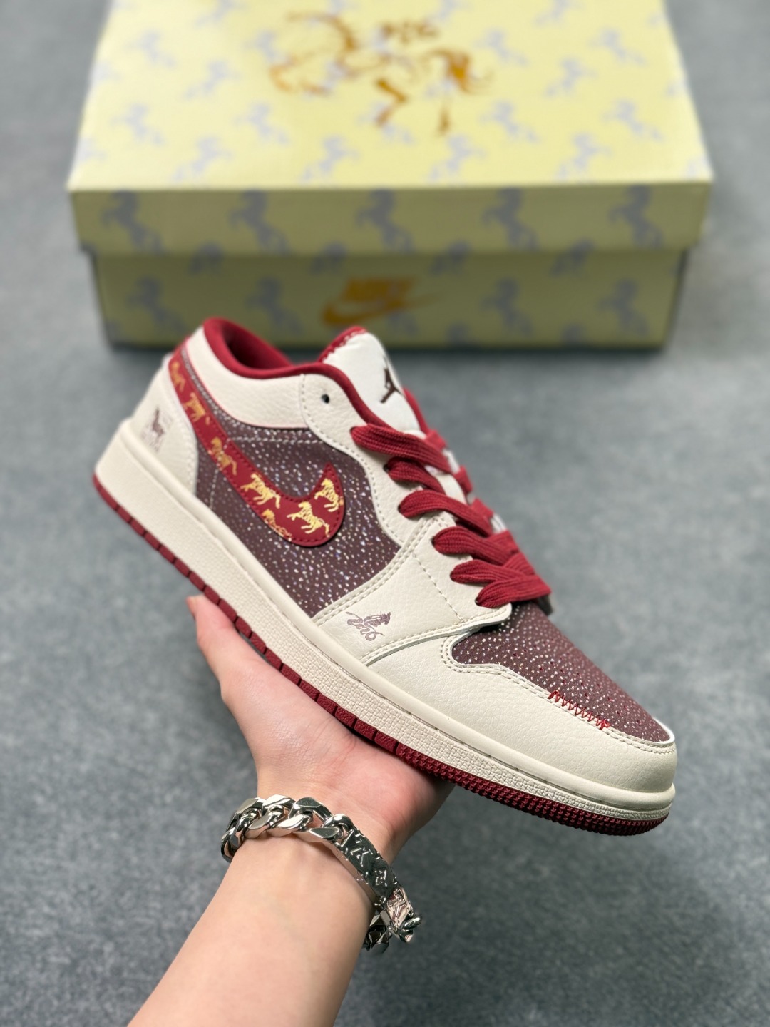 _dju9syYXxw0DqxeuvktV6SwPKs-QIw-Mh4WKcZw