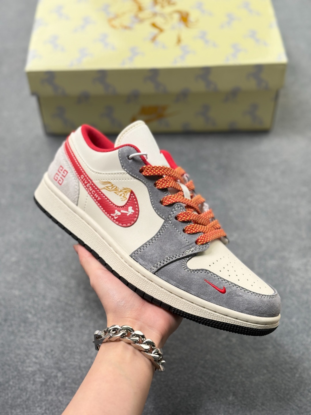 _daC9sTBnb0wEr12TwQyhQRrzB77-XF3xjR6CYVg