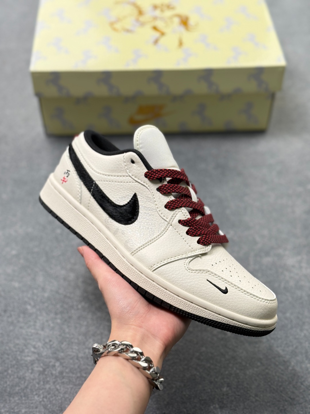 _dGw9sDbRt1HypjRDhTMWW-e5w0AvkcMze262cxw