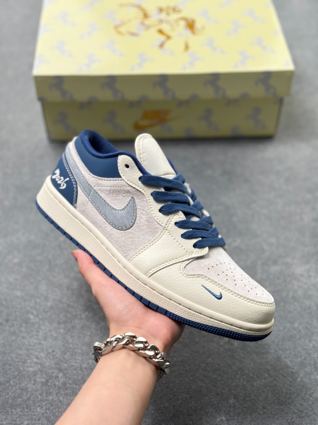 _dj_9sJaAymQaog-fll-nN-wFLrfM9gOxeLqGPTg