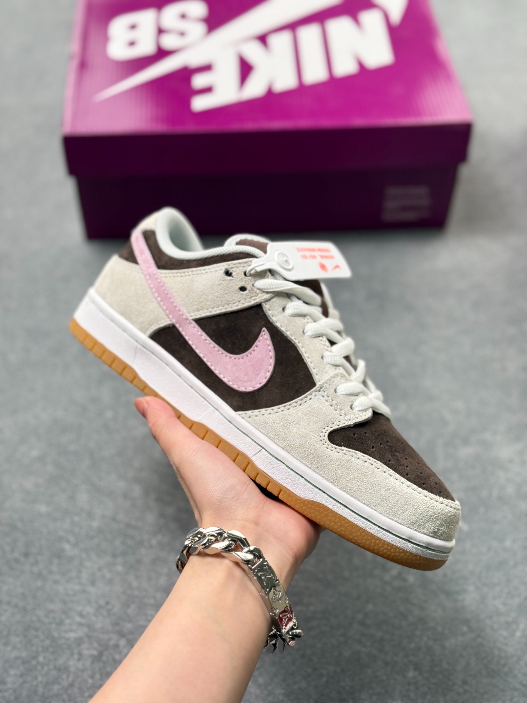 _di-9sJIB6VG5_eWei1AZvzaRiLqIGRpYuLp6cJw