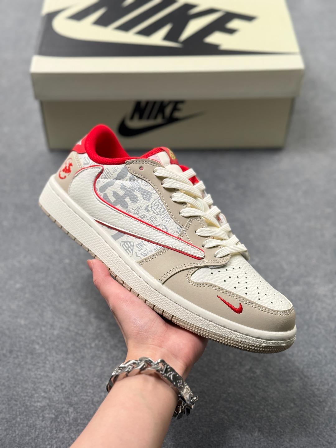 _dwT9sowRyzCfk_UalmOWwD-FnzZmuDPz8a-JfVQ