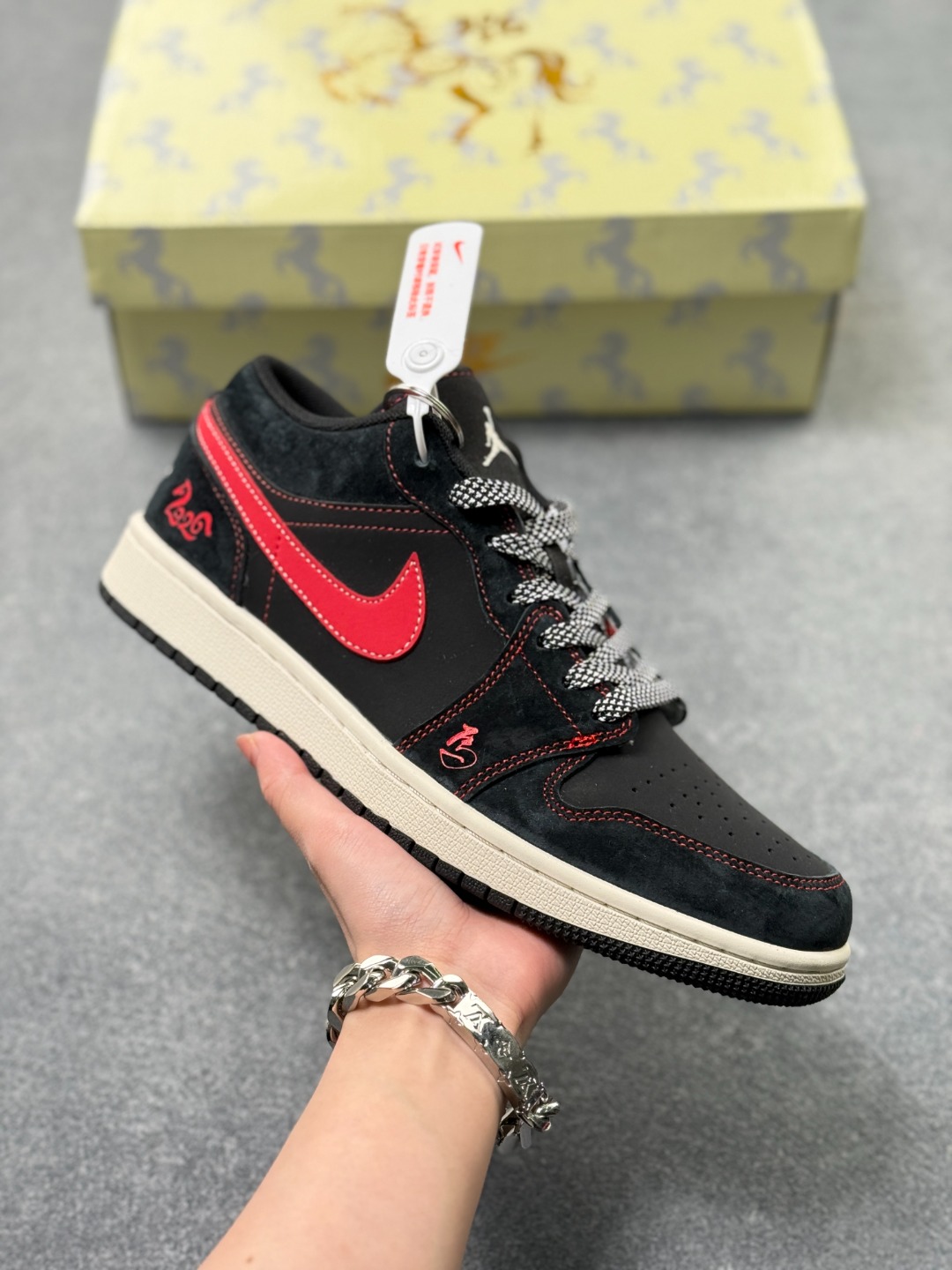 _den9s4kEbL97K8NrtKfg-eRr02lclymRabmGOUw