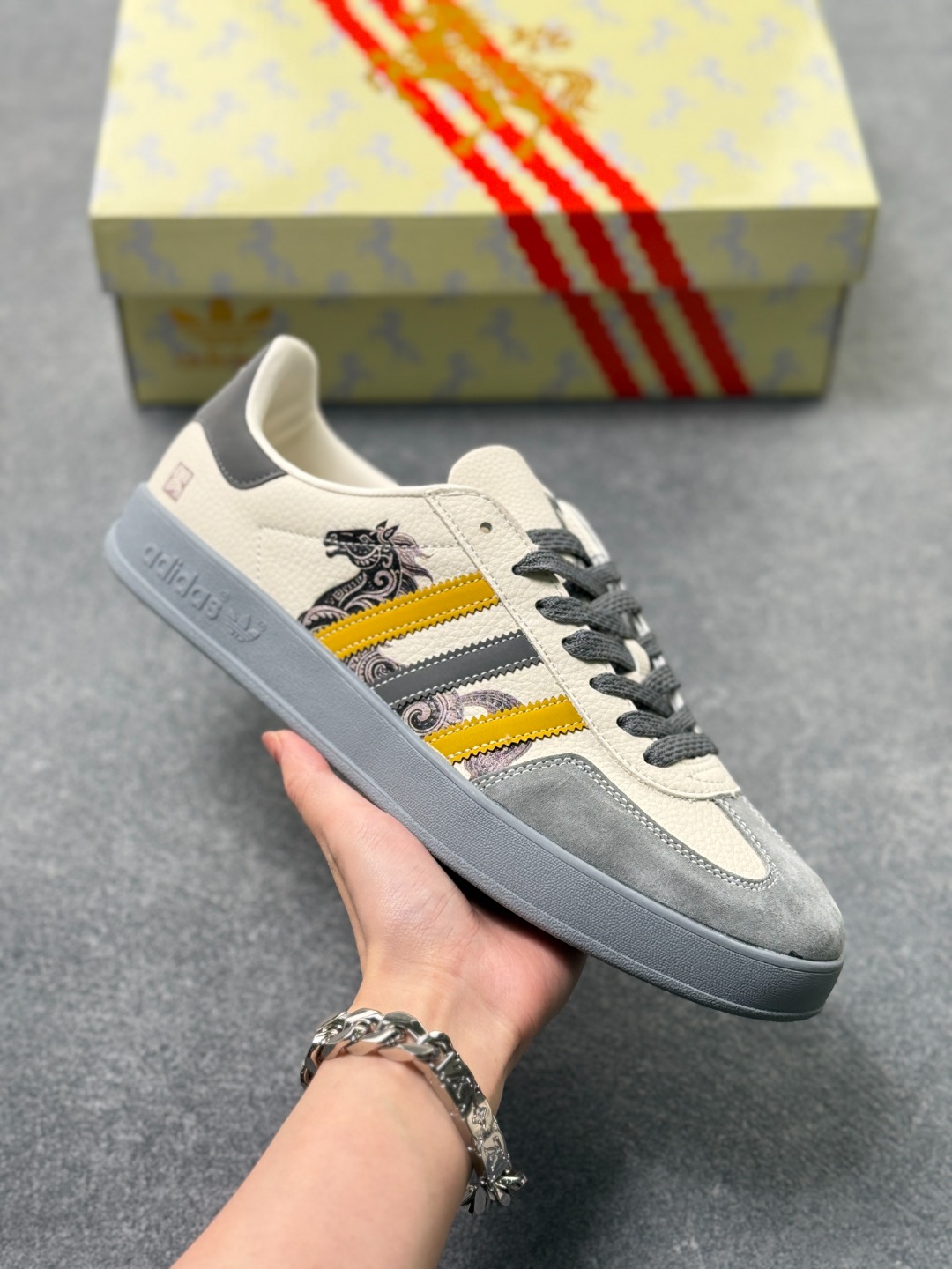 _dO09s3kdZJXDsT1svidamZIejhpvpoqxZV_GXWA