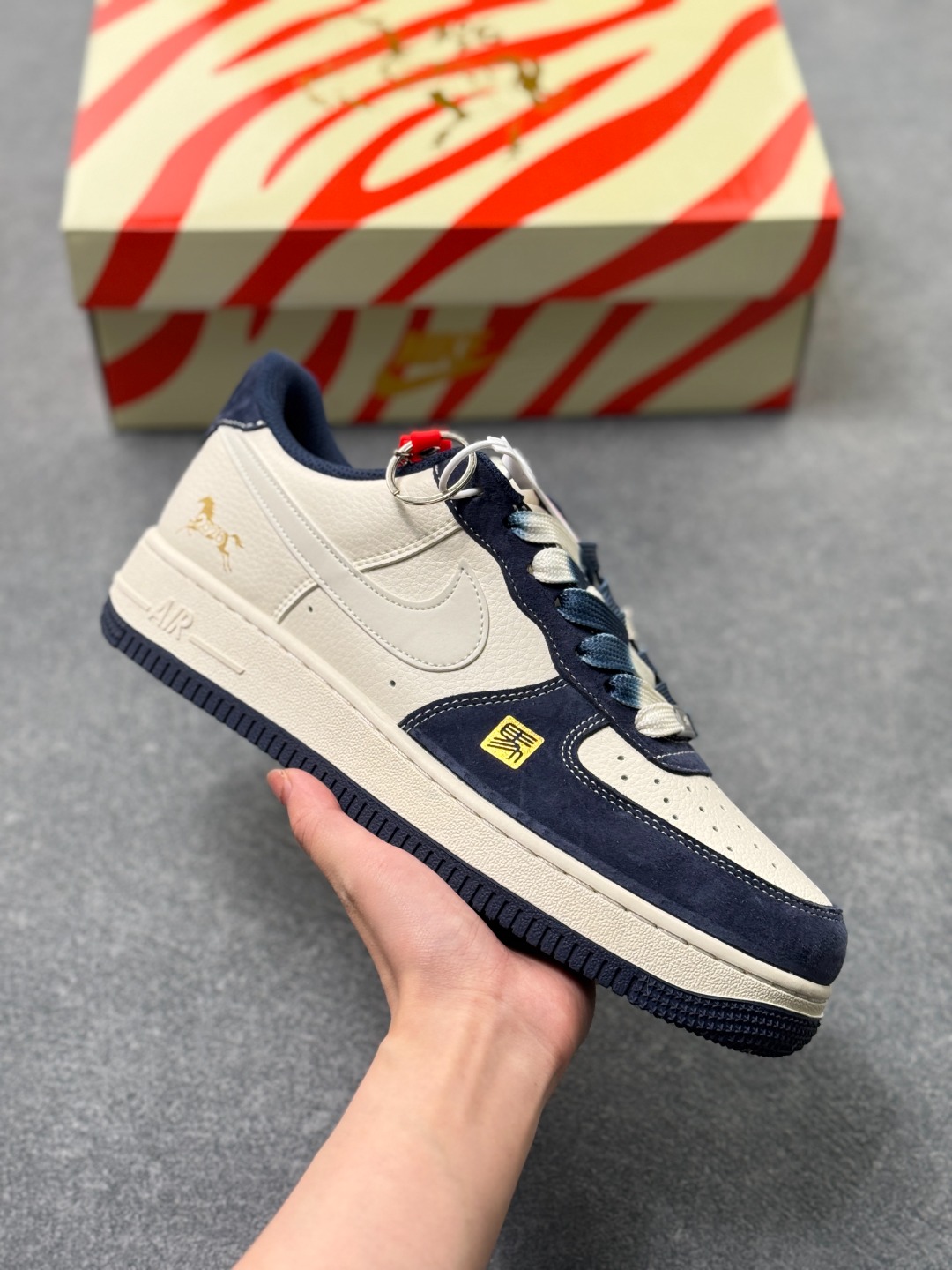 _d-q9s0Ep6cIhCWNDn-jJJyKunbN2Iiuvsvm571A