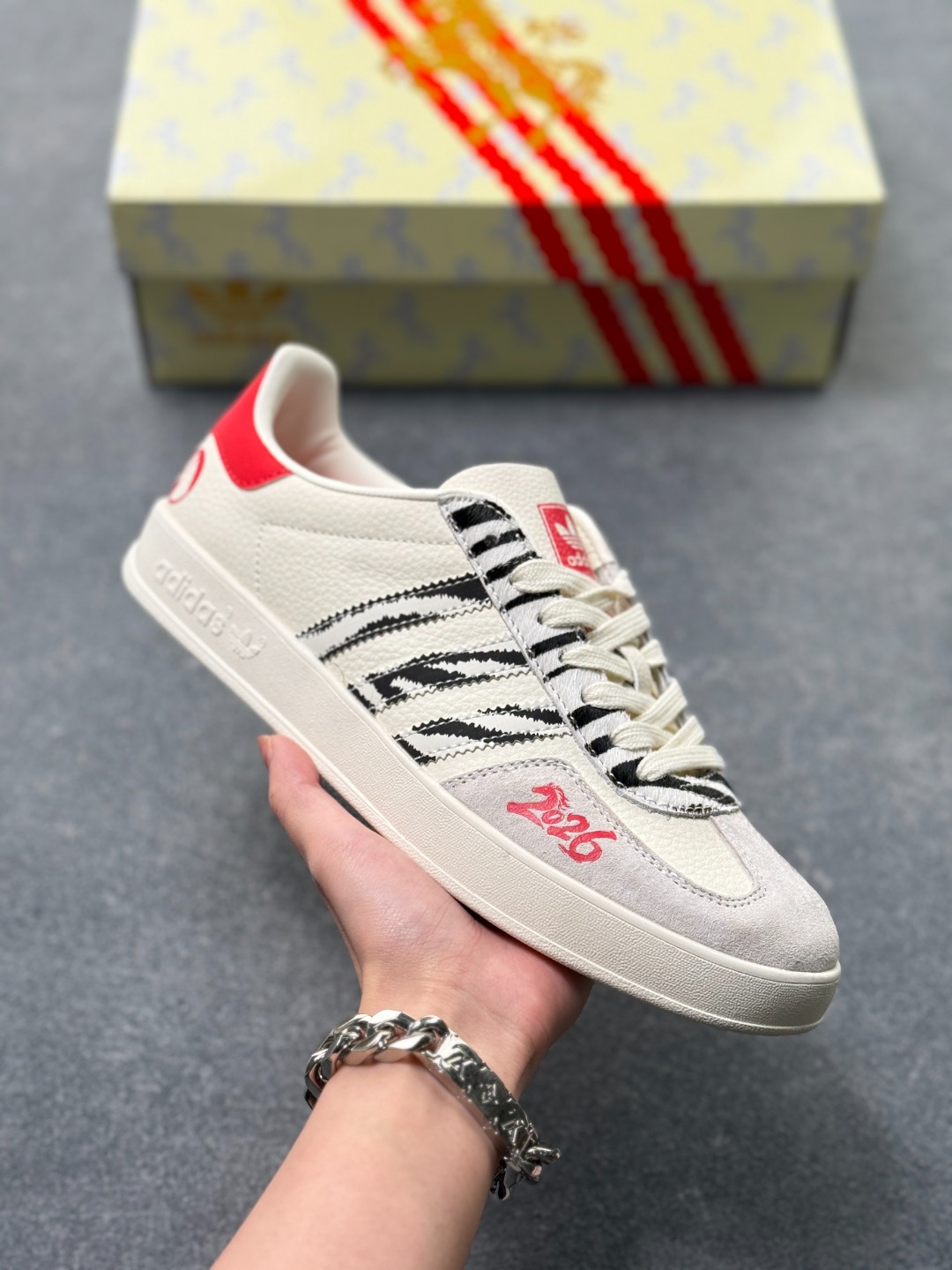 _dsj9sV-mBpqC16lPSjcQ42uPcqKmbOrzVLm2spQ