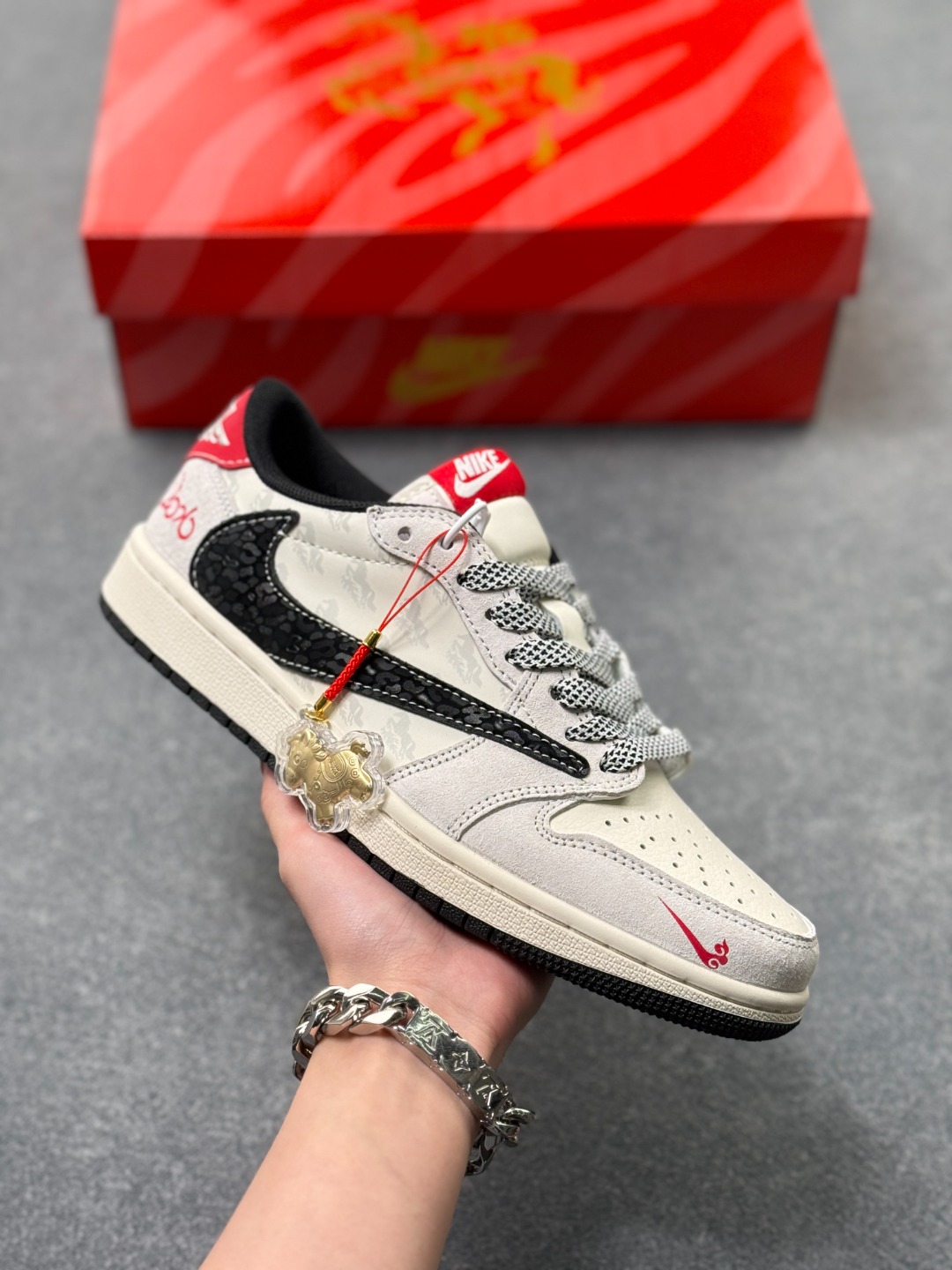 _dI_9svUi8Gnib-h-DL2jHJMTR3vCiRQRGi1I47Q