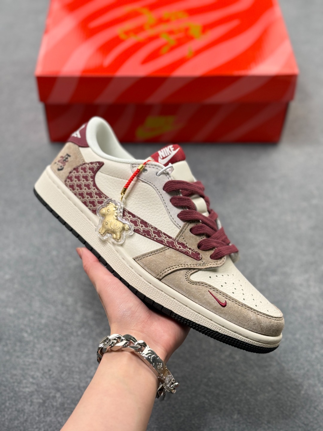 _dcZ9sqK6eiXOnwbIrRoWJhvbpV9vFu-DshP03Lw