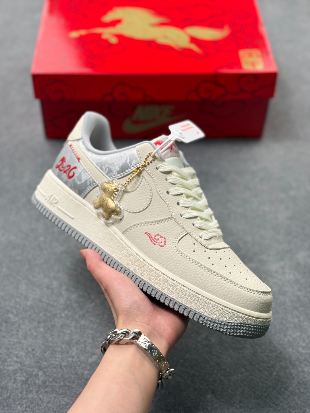 _dcd9sq9_PvuHdZzHutnbQ4fSOkkgdoX6peRwLkg