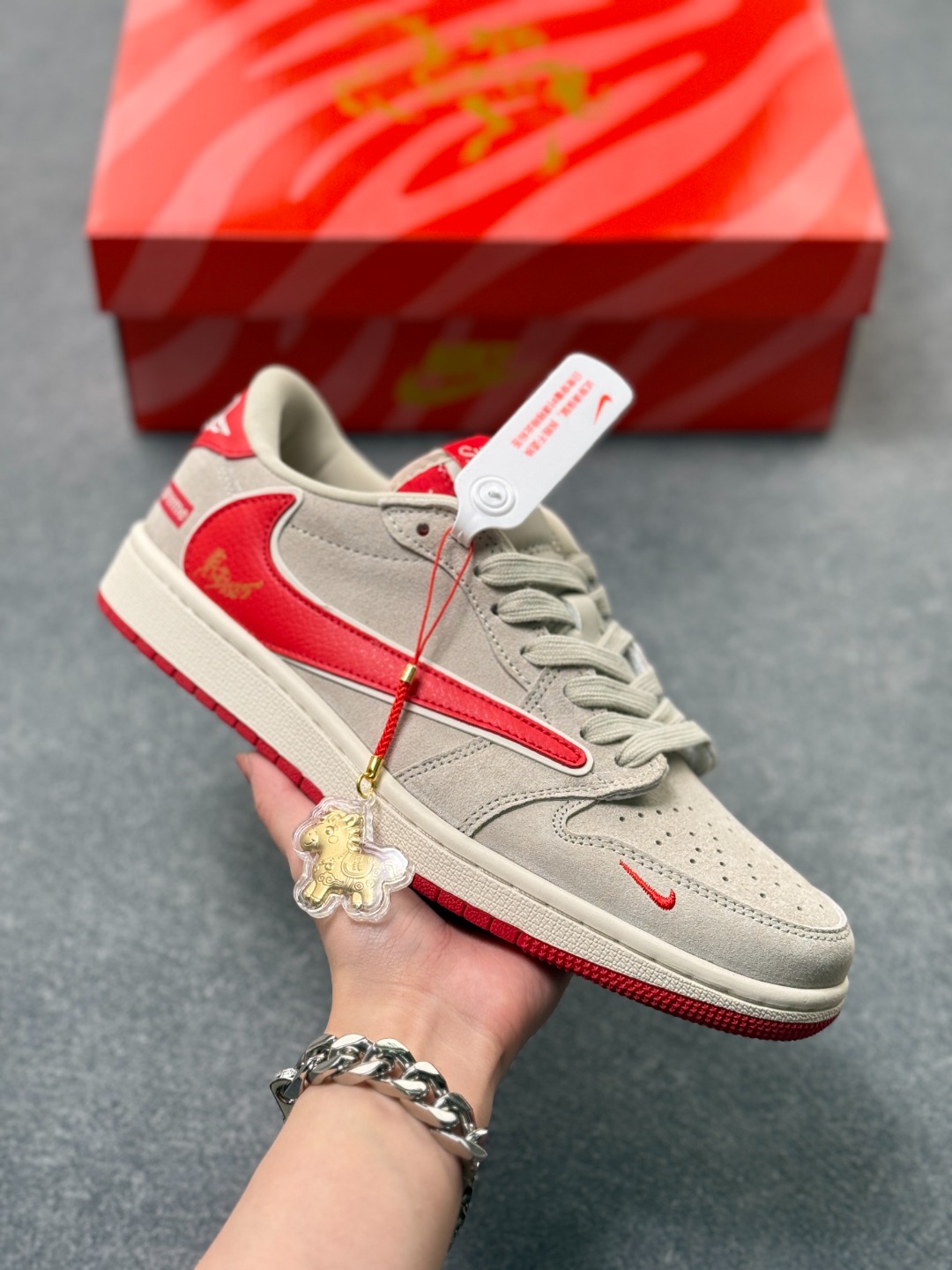 _dvt9scs6gTPQQuFRw-8KoiLfEvRjwqEu0sYOUpw