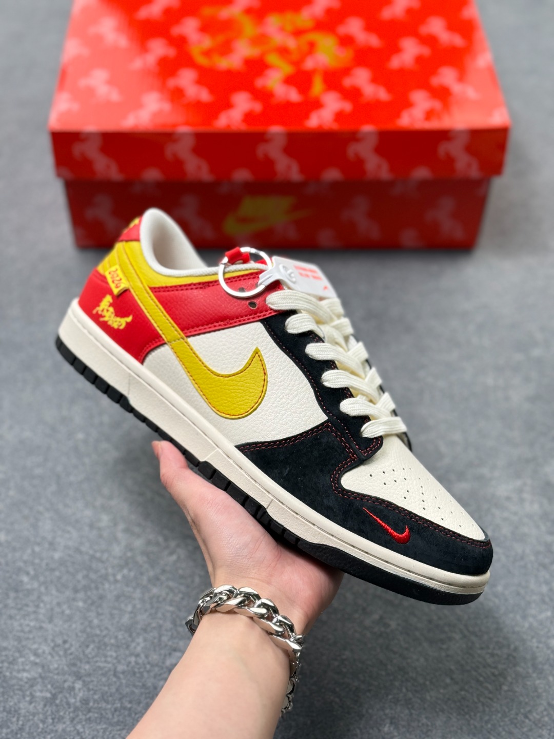 _dla9sqnffF6zplNwlE4jD7AUz7fUXyUpNR72mPA