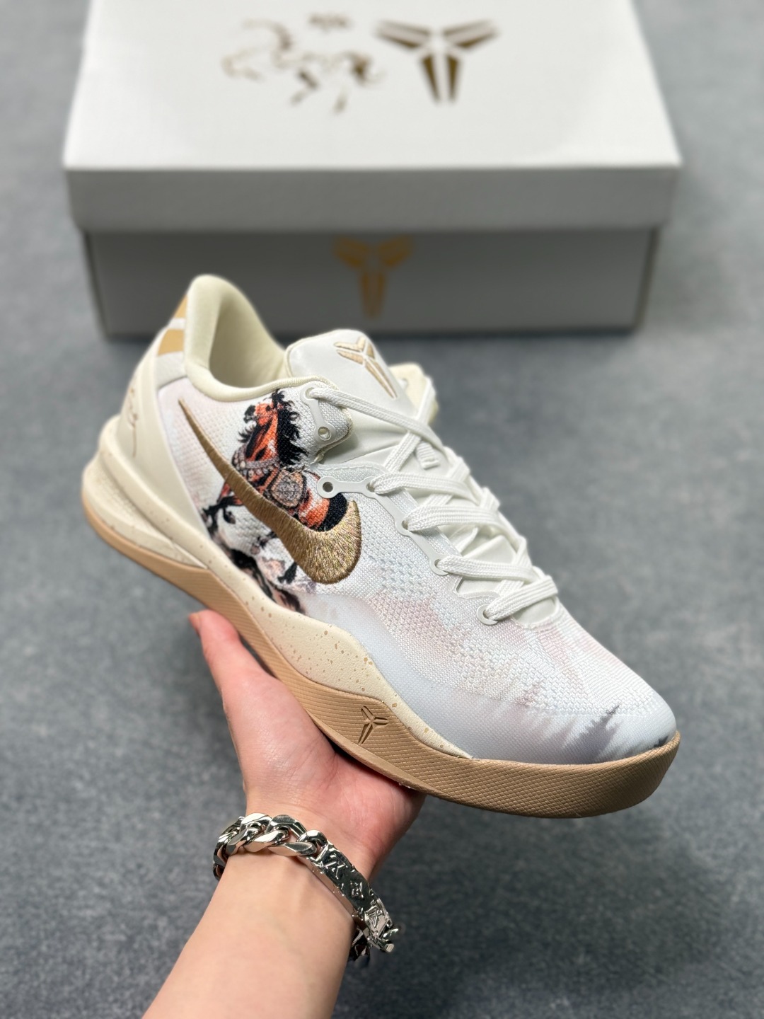 _dvF9sia9rh_i_5k2eKBWD2R2QU3bSkyIig0xc9g