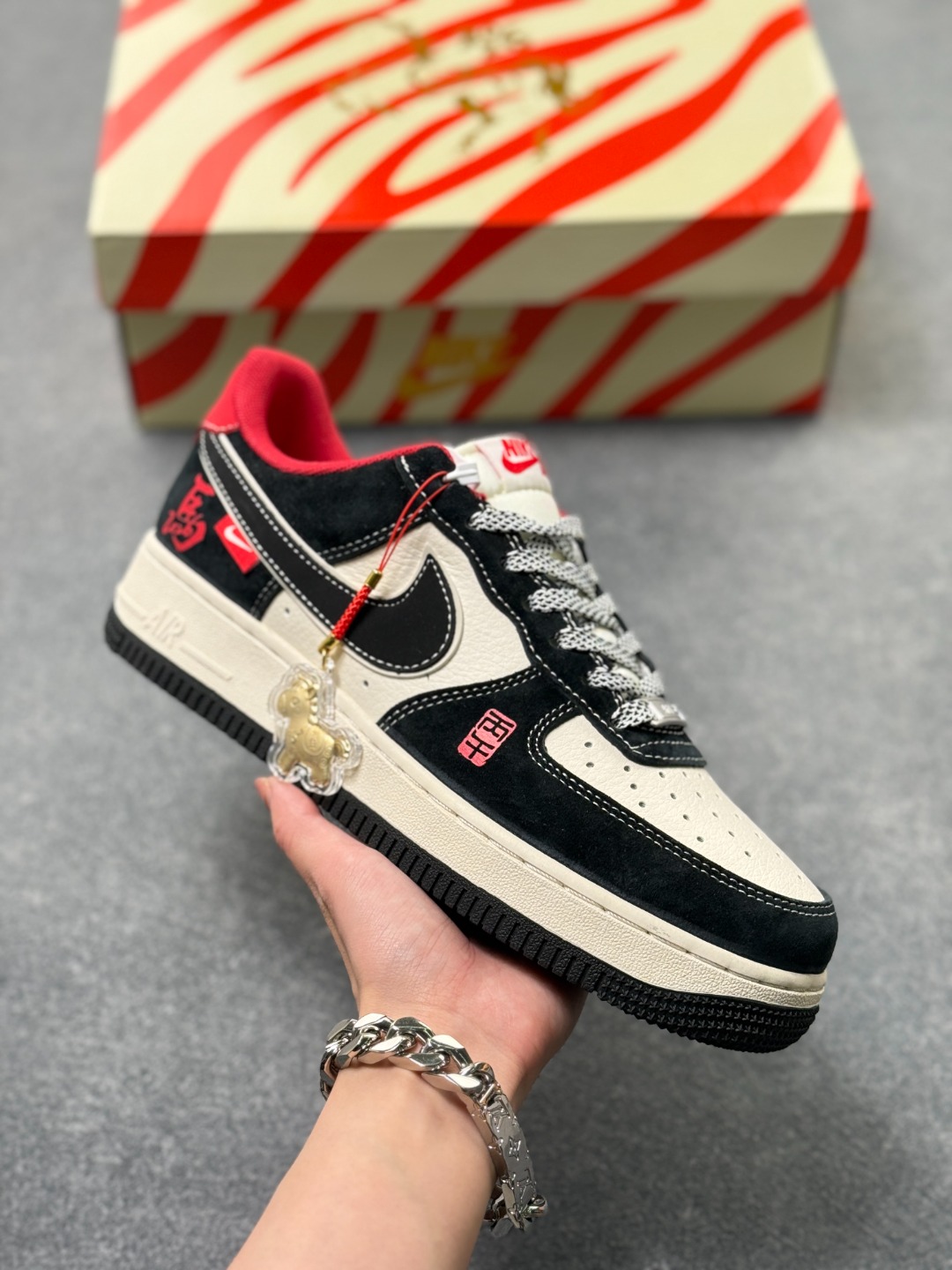 _deN9sgORKx19g-2OWGaPVHgxP0ysNLYA5GIkaDQ