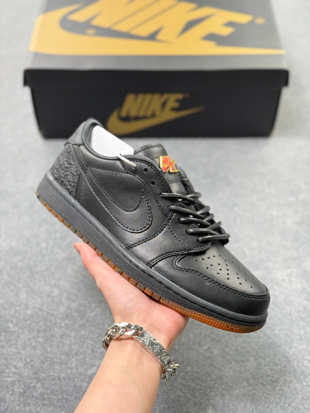 _drm9sgY7OsDnqj77k_8qkhKnzWT8H34WYDLRKSw