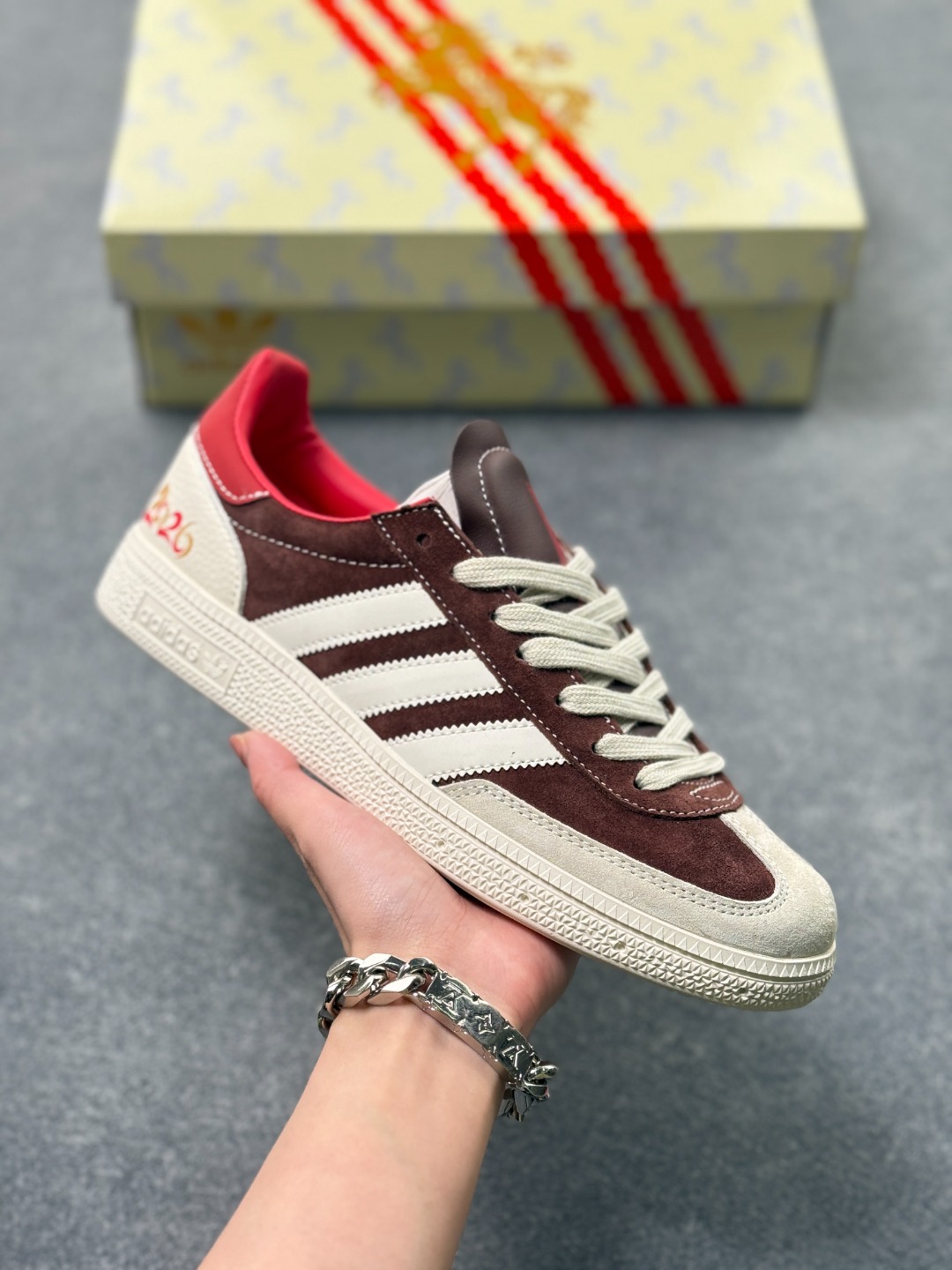 _dhs9s2Ms-GKdK6a3lM0H6AqRAiY8BwqeUZ1Lb2Q