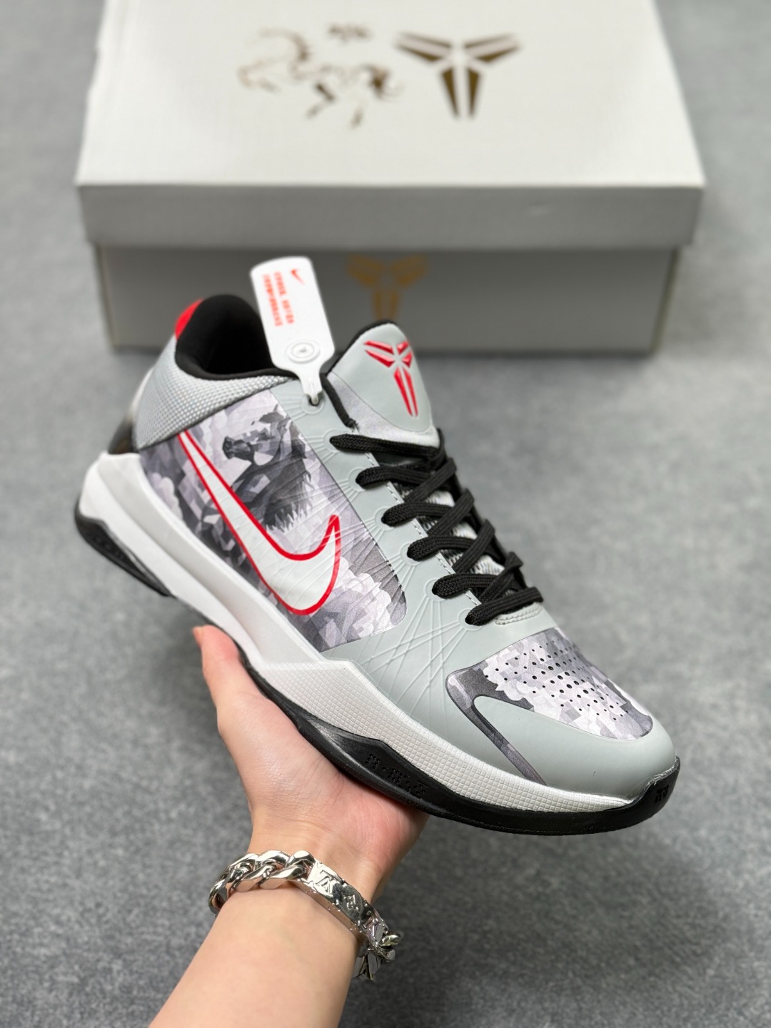 _dvd9sGAxytSLkj5NfeKs8TWJP1iX-D4viM-yj-g