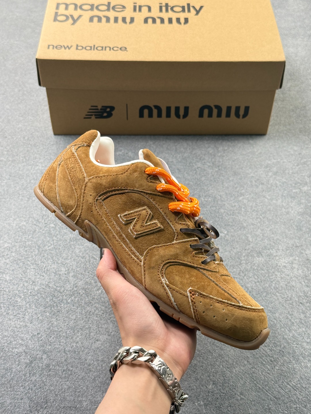 MIU MIU缪缪 × New Balance NB 530 二代 圆头系带 德训鞋 薄底鞋 低帮 生活休闲鞋 液态银色 货号:Z5OF0401FD005 x78