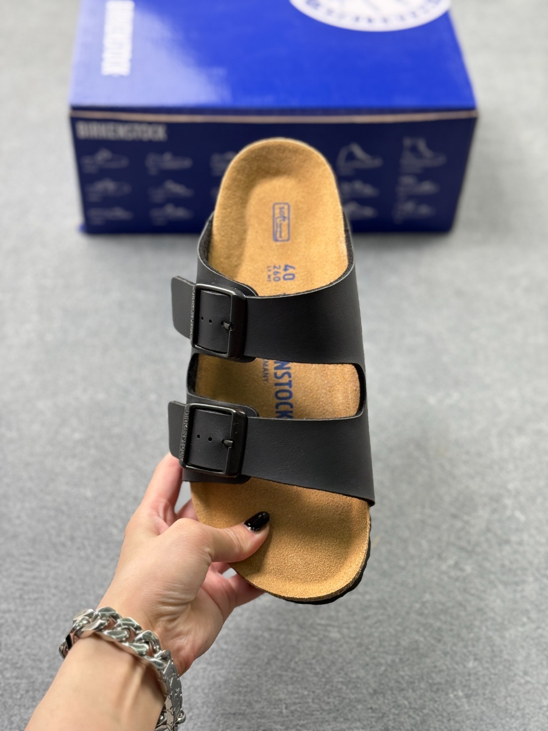 勃肯/博肯 Birkenstock Arizona 双扣拖鞋凉鞋 潮流柔软 舒适 防磨一字拖鞋 真正软木塞大底！鞋底带颗粒！品质细节领先市场 ...