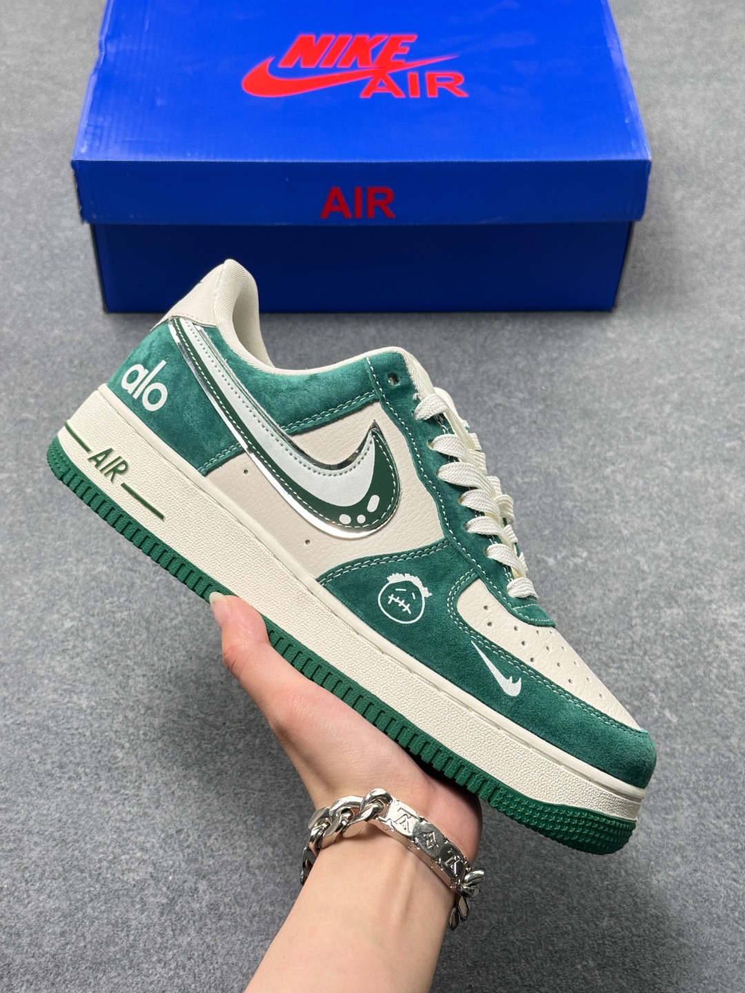 海外限量发售!公司级NIke Air Force 1 '07 Low “ALO联名——蒂芙尼绿”空军一号 低帮 运动鞋 休闲鞋 折边针车 工艺难度大 原楦头原纸板 原装鞋盒 定制五金配件 内置全掌气垫 原厂鞋底 货号:SY1388-011 x45