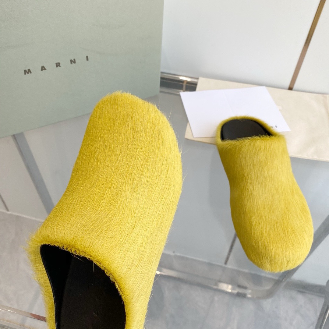 “Female and Male MARNI Sabot Shoes: Stylish, Comfortable, and Durable Horse Hair Design” - 图片 6
