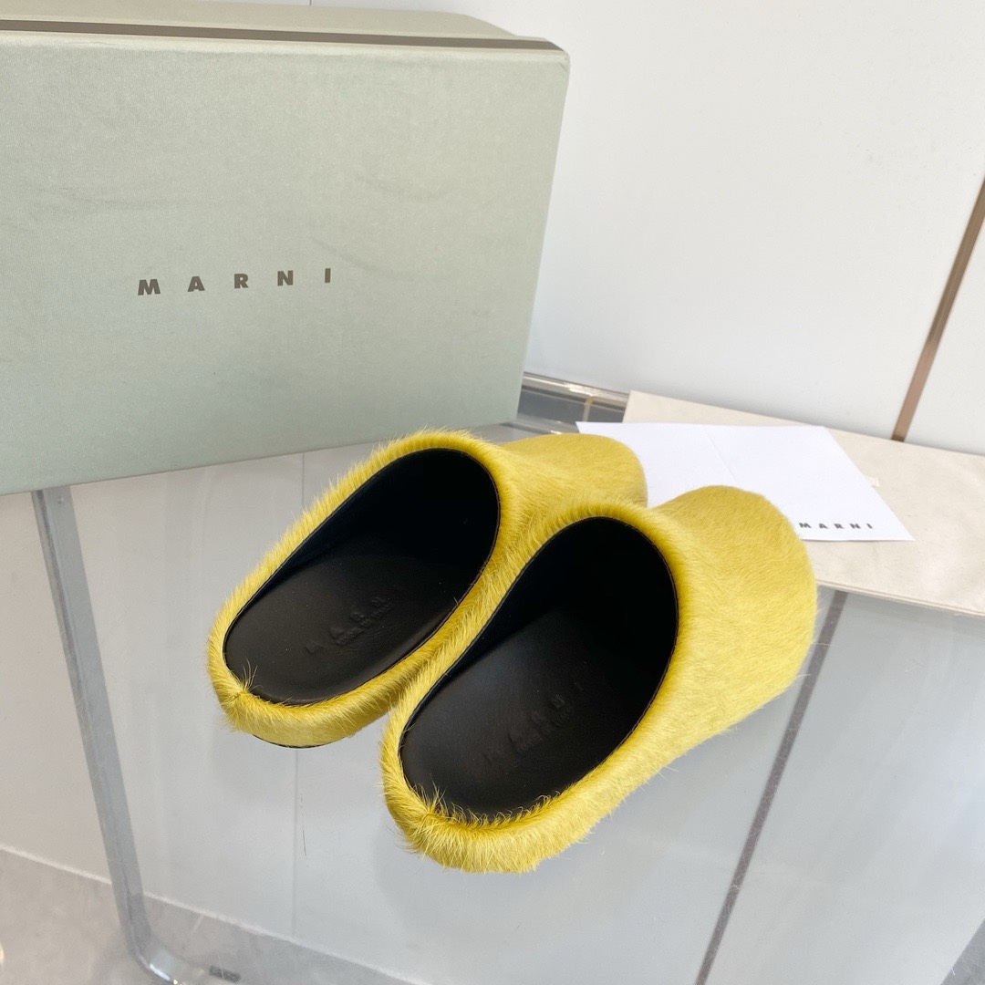 “Female and Male MARNI Sabot Shoes: Stylish, Comfortable, and Durable Horse Hair Design” - 图片 8