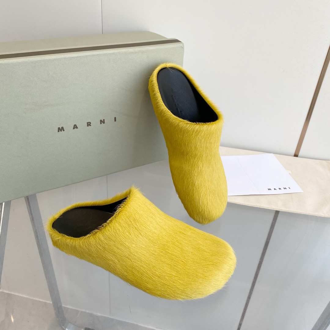 “Female and Male MARNI Sabot Shoes: Stylish, Comfortable, and Durable Horse Hair Design” - 图片 7