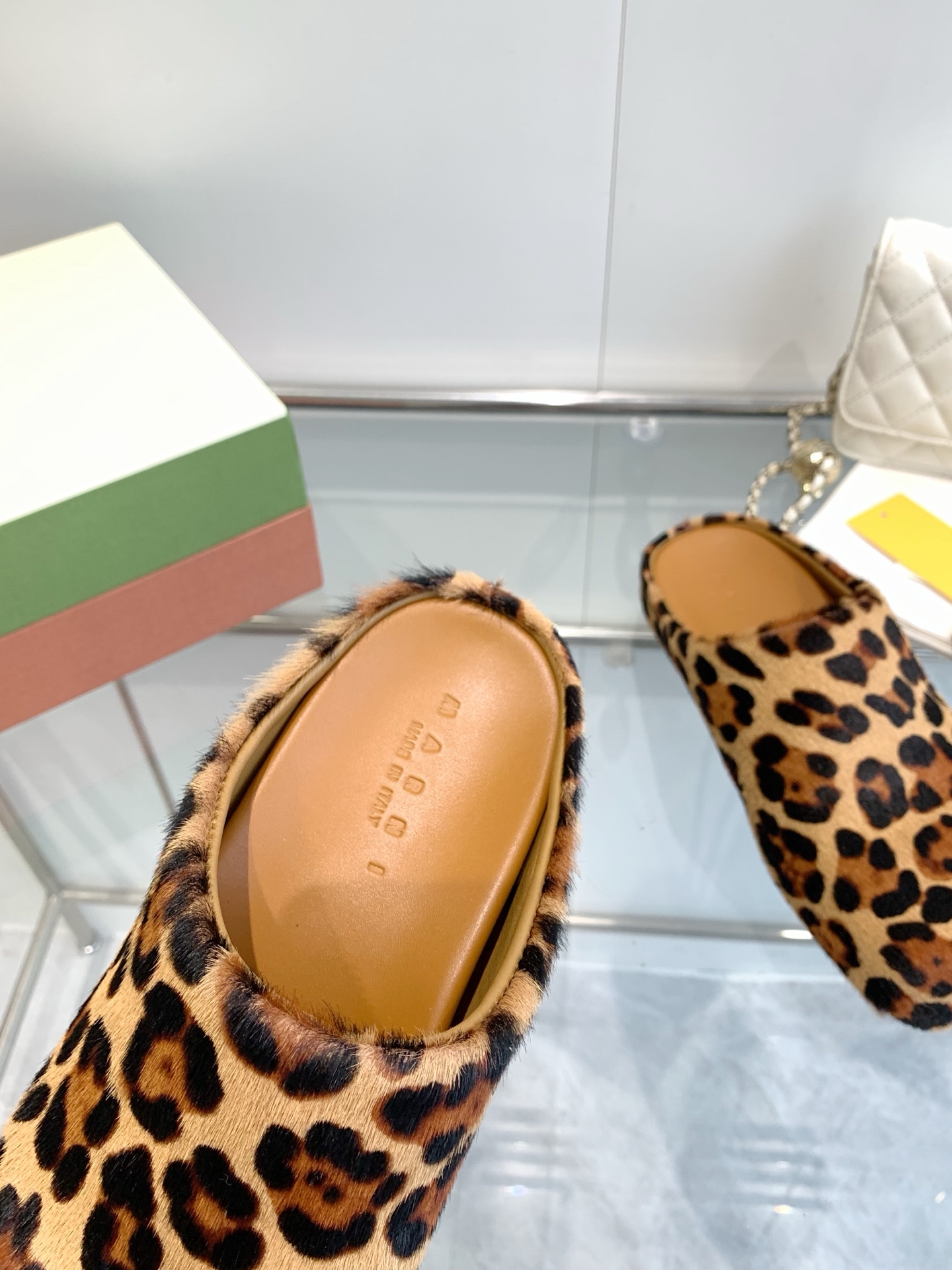 MARNI P672 Female and Male Pony Hair Sabot Shoes – Beauty, Confidence, and Comfort in Every Step - 图片 5