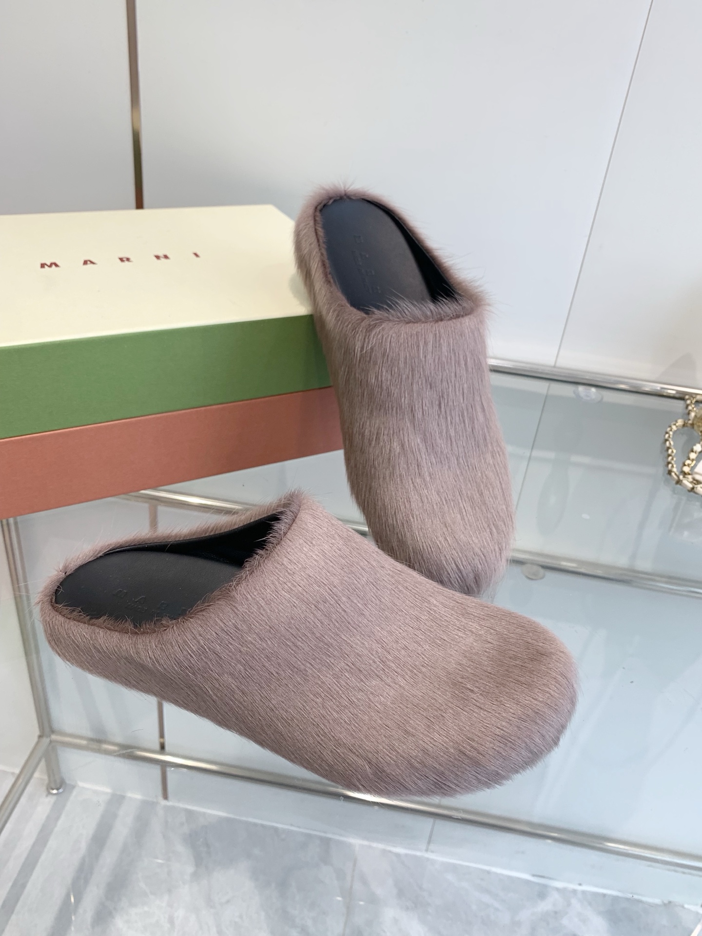 MARNI Female P672 Sabot Shoes: Stylish, Comfortable, and Versatile for All Seasons – Horse Hair Fabric, Genuine Leather. - 图片 8