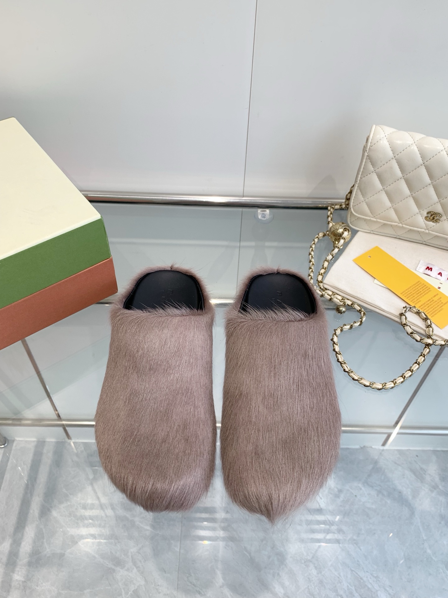 MARNI Female P672 Sabot Shoes: Stylish, Comfortable, and Versatile for All Seasons – Horse Hair Fabric, Genuine Leather. - 图片 1