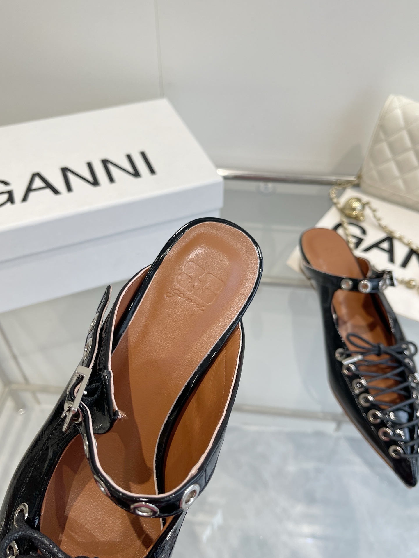 Ganni 25SS Leather Ballet Shoes: Imported Cattle Skin, Rubber Soles, Size 35-39. - 图片 5