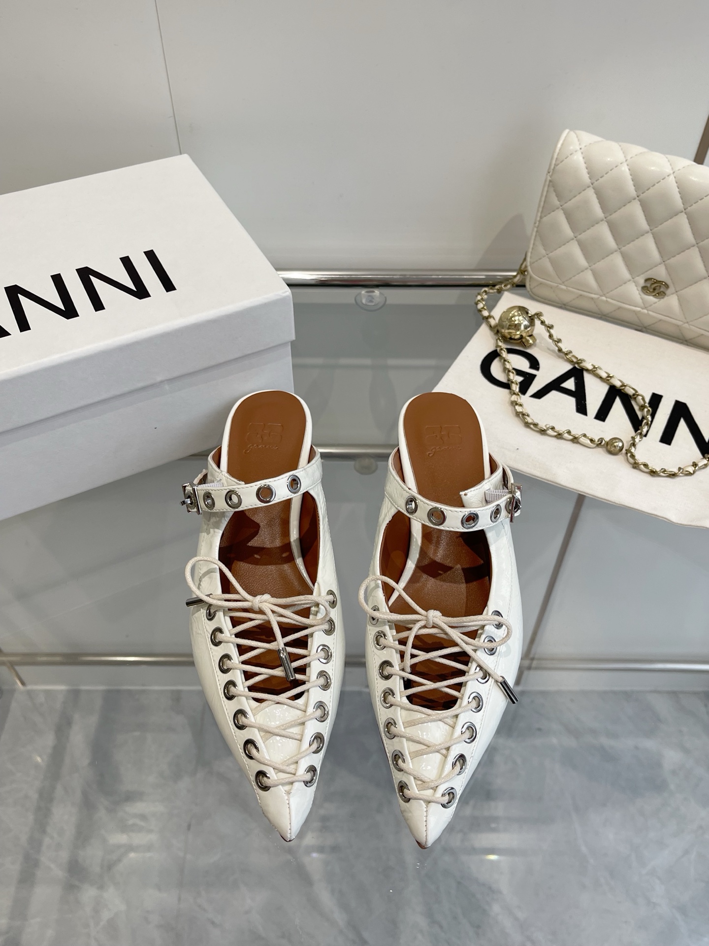 Ganni Leather Ballet Shoes: Spring/Summer Collection, Imported Cattle Skin, Rubber Soles.