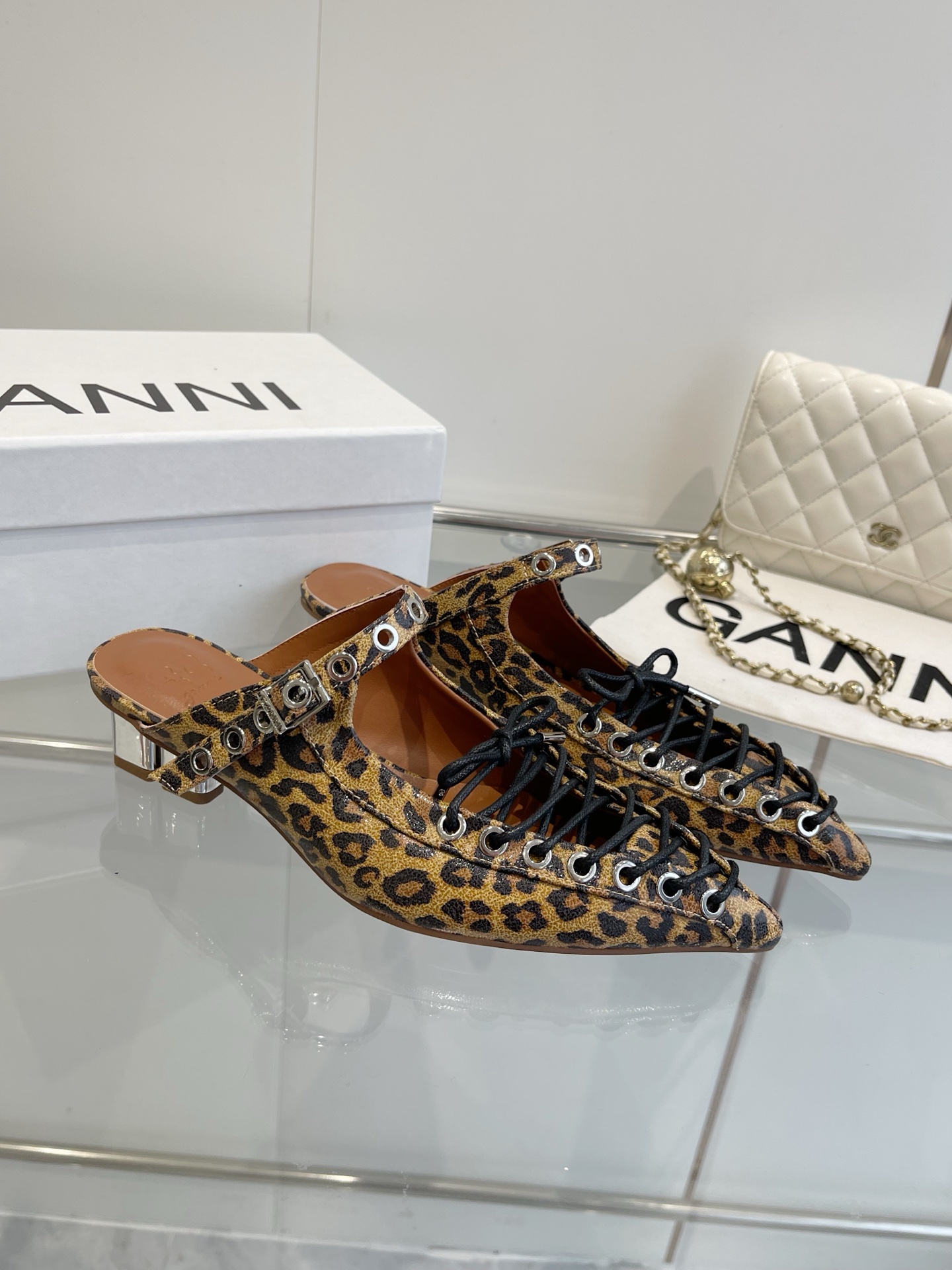 Ganni 25SS Leather Ballet Shoes: Imported Cattle Skin, Water-Skinned Calf Lining. - 图片 3