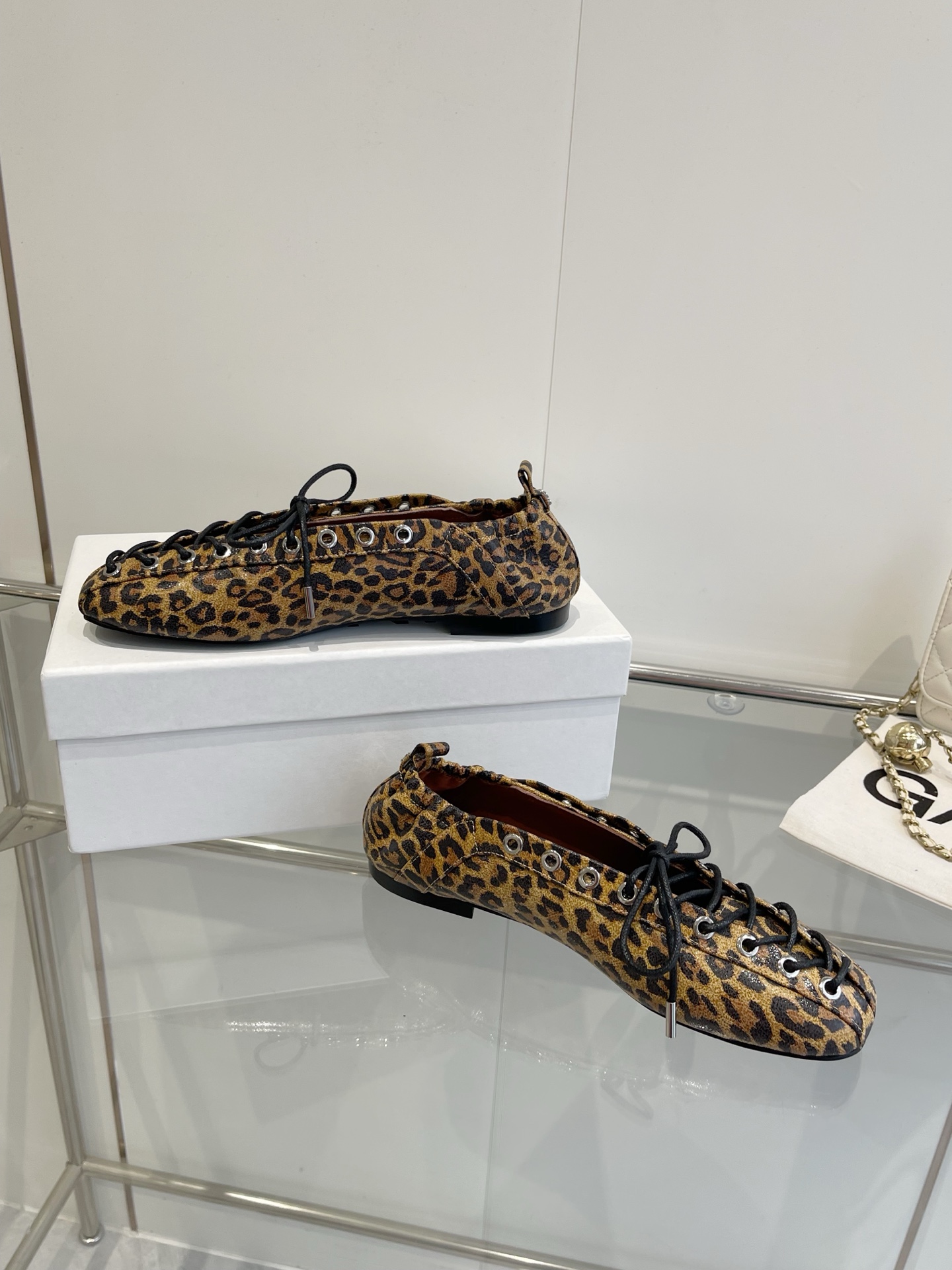 Ganni 25SS Leather Ballet Shoes: Imported Cattle Skin, Water-Skinned Calf, Rubber Soles. - 图片 9