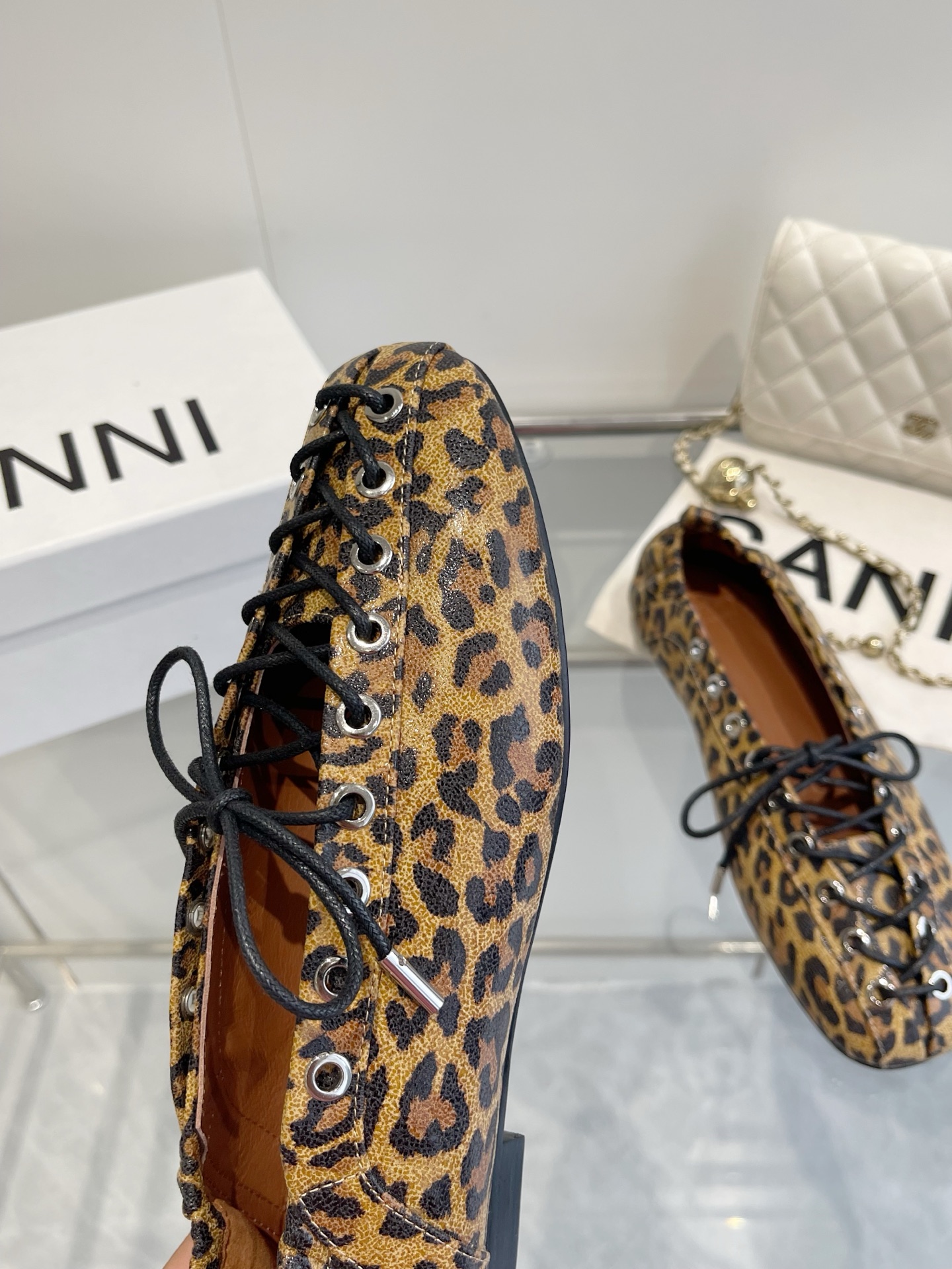 Ganni 25SS Leather Ballet Shoes: Imported Cattle Skin, Water-Skinned Calf, Rubber Soles. - 图片 7