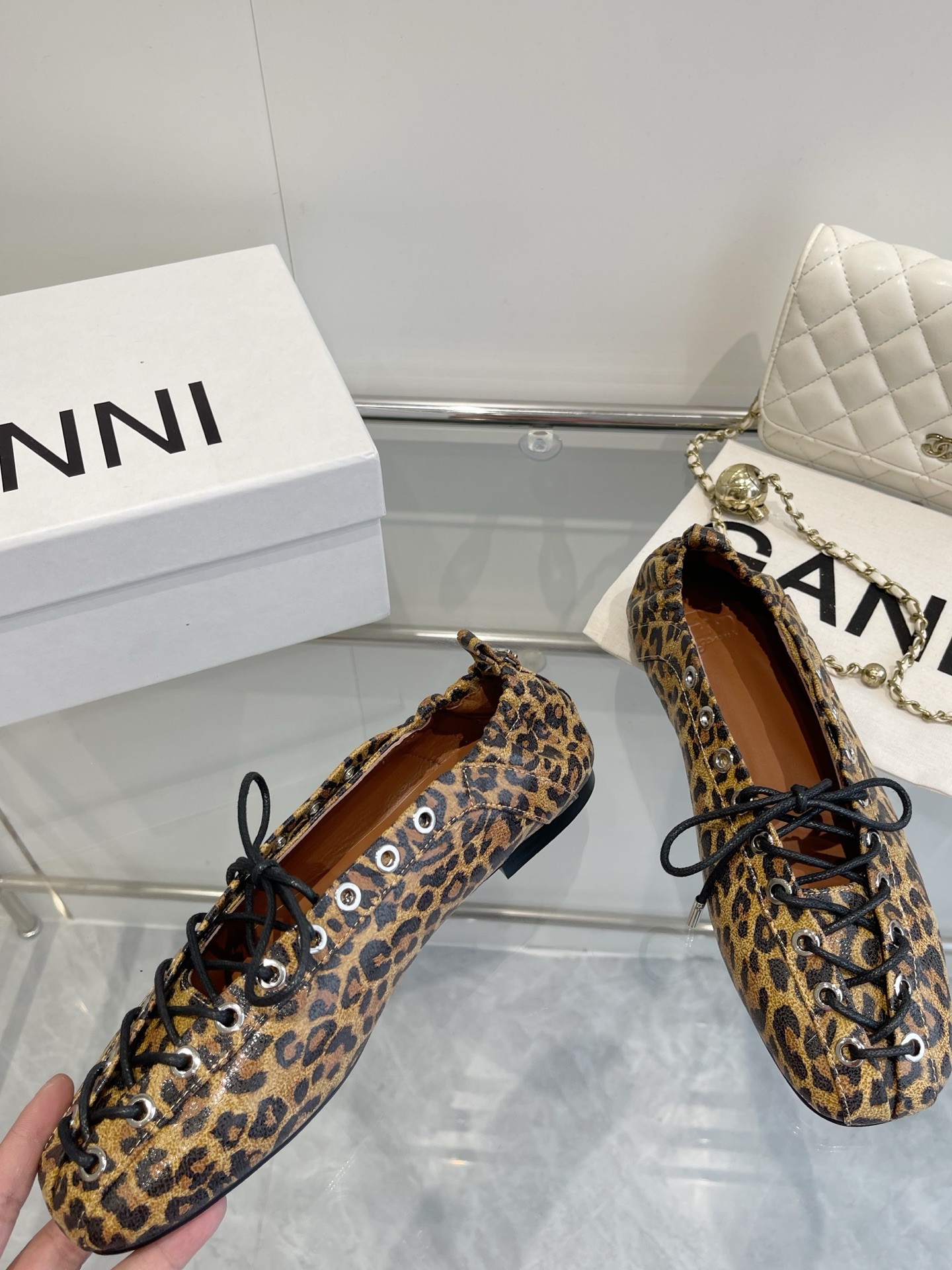 Ganni 25SS Leather Ballet Shoes: Imported Cattle Skin, Water-Skinned Calf, Rubber Soles. - 图片 4