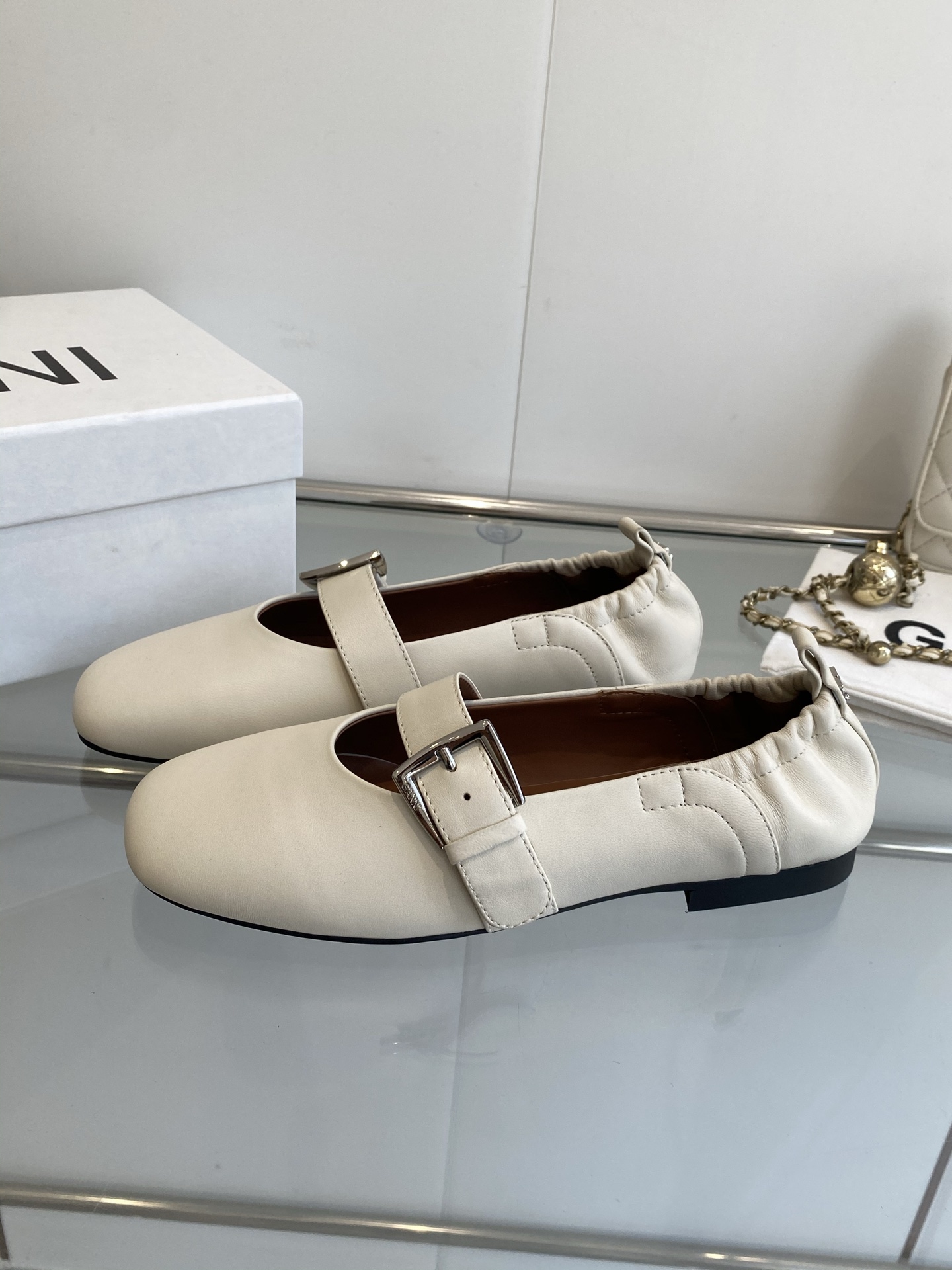 New GANNI 25SS Shoes: Sheepskin, Rubber Soles, Sizes 35-39, Original Packaging - 图片 2