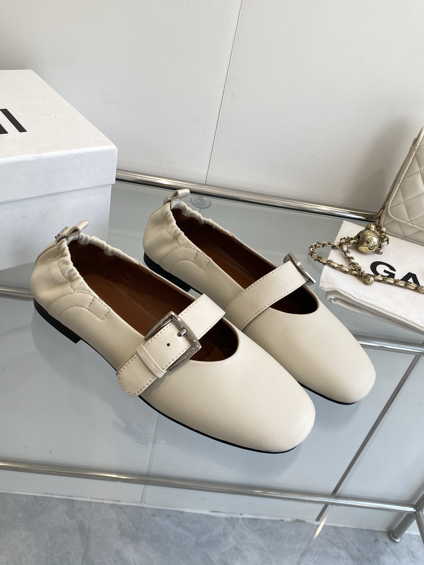 New GANNI 25SS Shoes: Sheepskin, Rubber Soles, Sizes 35-39, Original Packaging - 图片 3